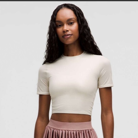 lululemon athletica Tops - Lululemon Wundermost Ultra-Soft Nulu crewneck cropped t-shirt - shine